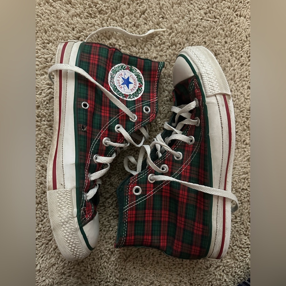 Rare Vintage Plaid Christmas Converse high tops. Womens size 6 Circa 1990s